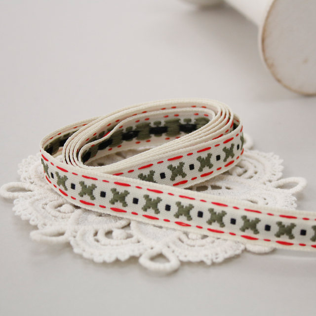 綿ひもシンプルエックスステッチマスクストラップ作り材