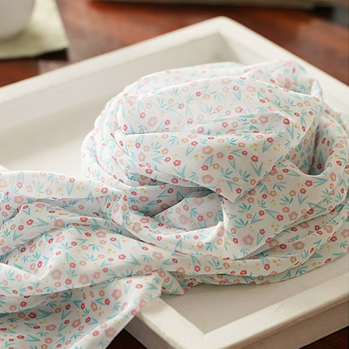 シーポン生地花柄フラワー生地シュガーレーン広幅シーポン生地012