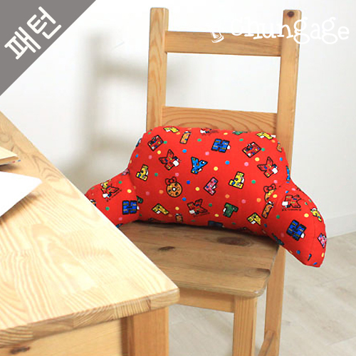 パタンアクセサリーなどのクッションP368