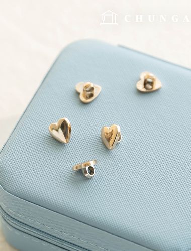 シンプルポイントメタルハートボタン服を作る