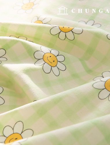 コットン起毛 極細糸 融生地 冬の花柄 フラワーチェック 生地 ハッピーチェック