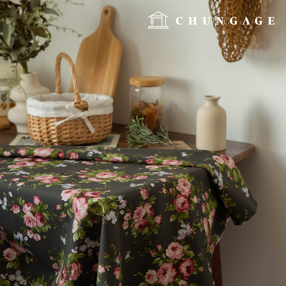 綿生地オックスフォードフラワー花柄パタン生地ミッドナイトブルーム