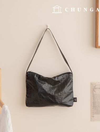 ナイロン生地 防風 平織り生地 高光沢ブラック