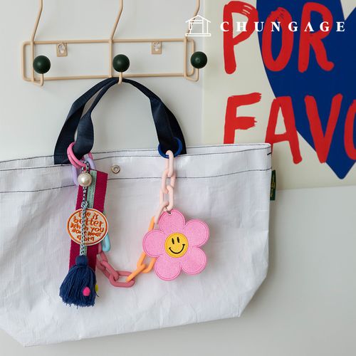 キーリングデイジーフラワーキーホルダーキーチェーンチェーン人形キーリングピンクスマイル