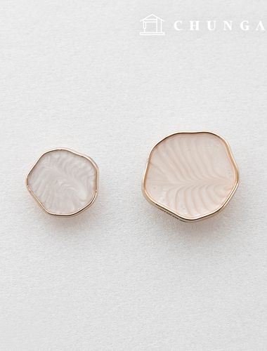 モダンアイボリー金属ボタン服を作る