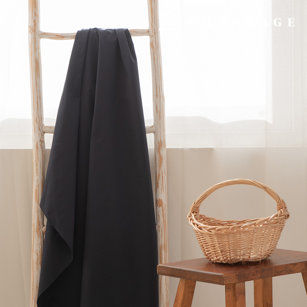 ポリ生地四方スパン 平織り生地 ロゴ ネイビー