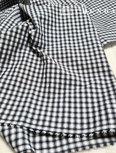 ポリ生地ナイロンスパン生活防水チェック生地ブラックスクエア1cm