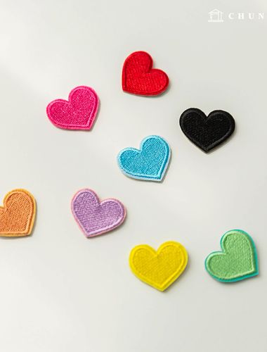 穴修理刺繍パッチドングルハート熱接着ワッペン8種